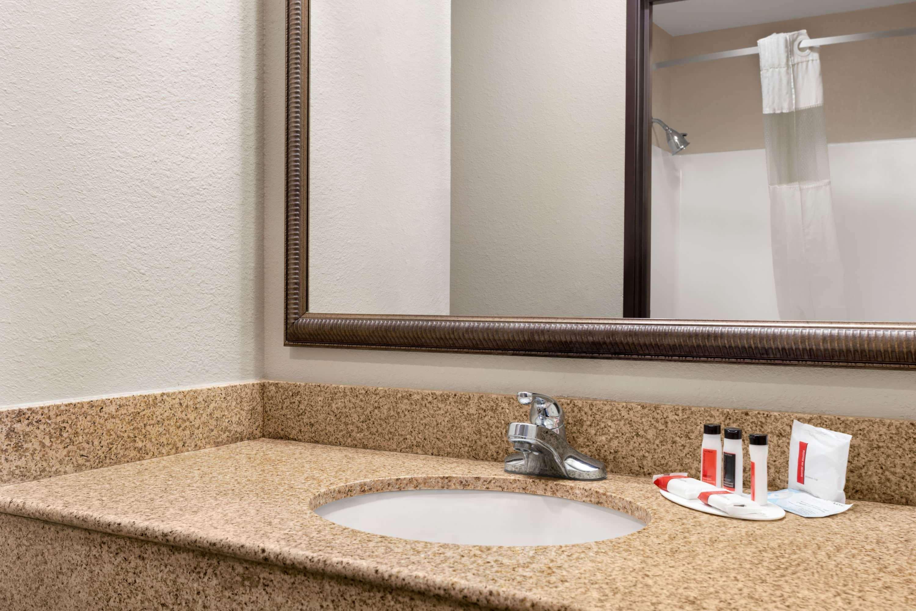 Ramada By Wyndham Hotel 3*