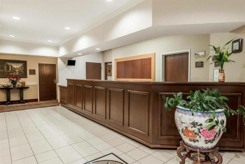 Ramada By Wyndham Hotel 3*